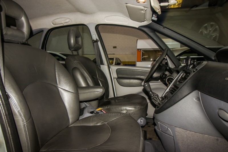 XSARA PICASSO 2.0 I EXCLUSIVE 16V GASOLINA 4P MANUAL - 2007 - NOVO HAMBURGO