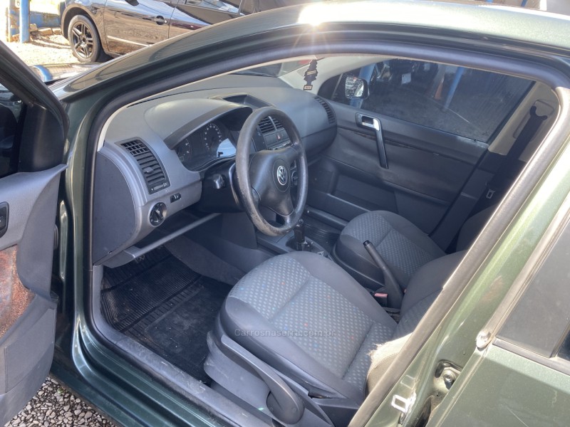 POLO 1.6 MI 8V GASOLINA 4P MANUAL - 2004 - CAXIAS DO SUL