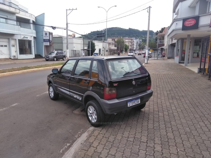 UNO 1.0 MPI MILLE WAY ECONOMY 8V FLEX 4P MANUAL - 2013 - GUAPORé