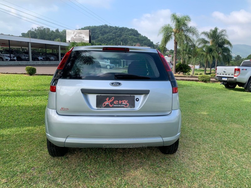 FIESTA 1.0 MPI CLASS 8V FLEX 4P MANUAL - 2014 - BOM PRINCíPIO