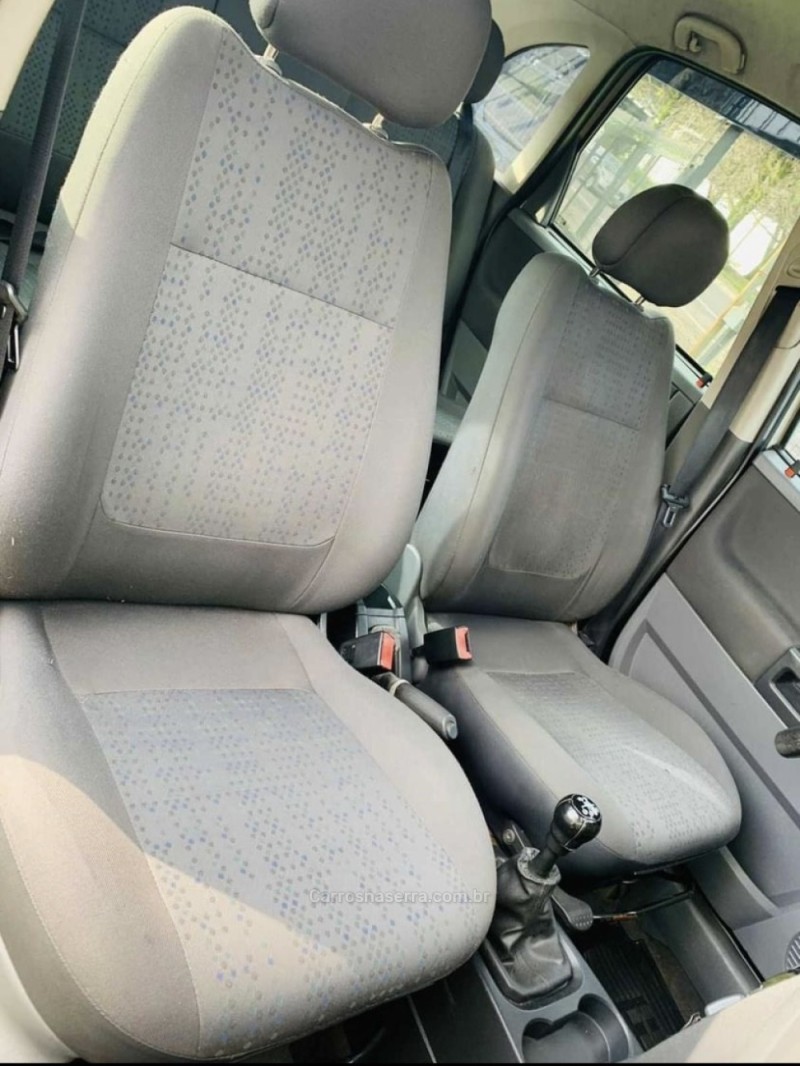 MERIVA 1.8 MPFI JOY 8V FLEX 4P MANUAL - 2006 - CAXIAS DO SUL