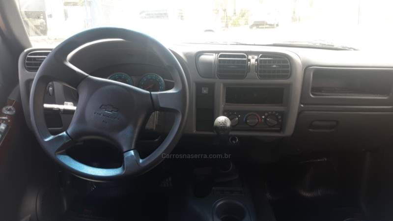 S10 2.4 MPFI EXECUTIVE 4X2 CD 8V FLEX 4P MANUAL - 2010 - FARROUPILHA