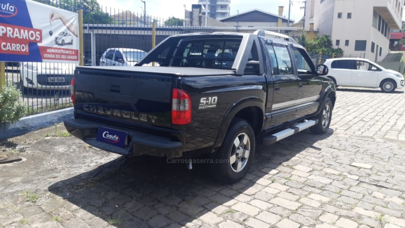 S10 2.4 MPFI EXECUTIVE 4X2 CD 8V FLEX 4P MANUAL - 2010 - FARROUPILHA