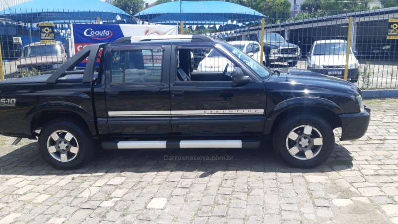 S10 2.4 MPFI EXECUTIVE 4X2 CD 8V FLEX 4P MANUAL - 2010 - FARROUPILHA