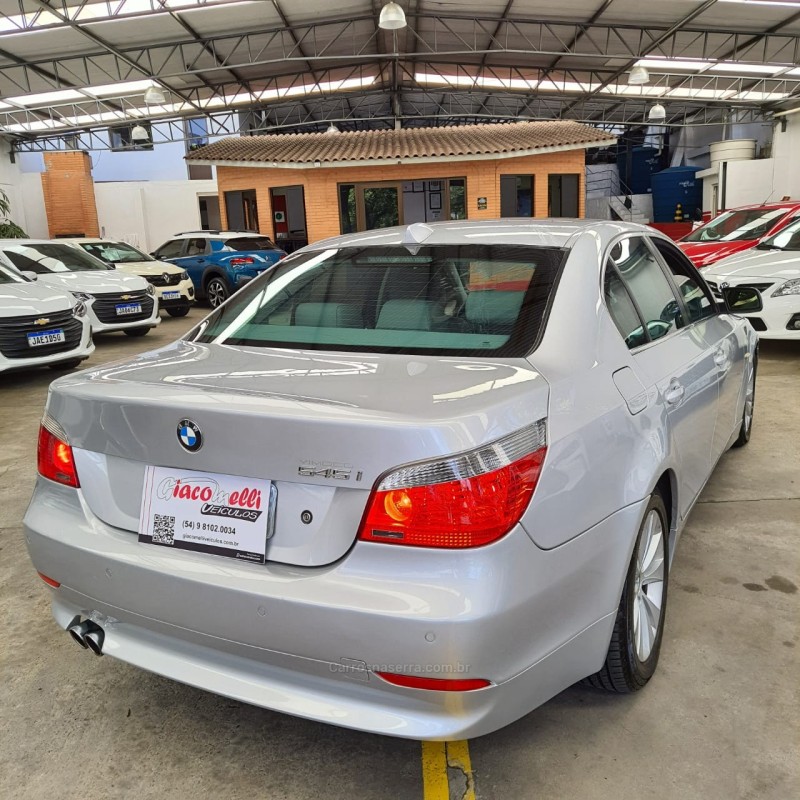 545I 4.4 SEDAN V8 32V GASOLINA 4P AUTOMÁTICO - 2004 - CAXIAS DO SUL