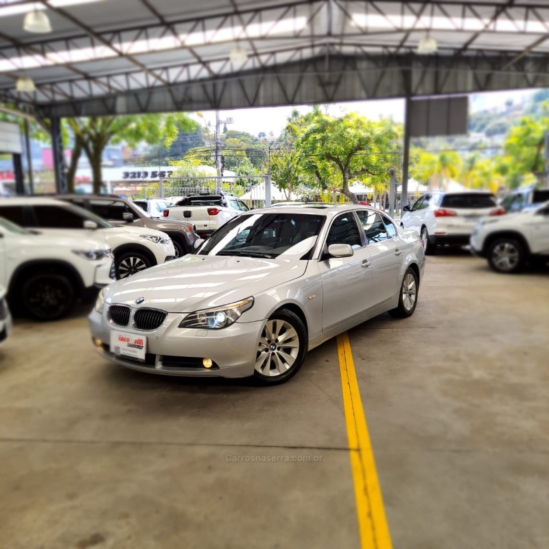 545I 4.4 SEDAN V8 32V GASOLINA 4P AUTOMÁTICO - 2004 - CAXIAS DO SUL