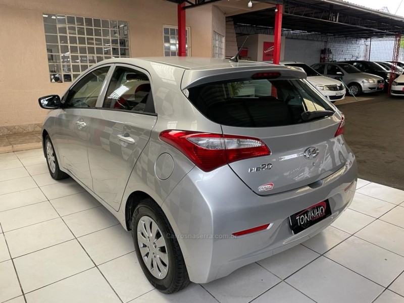 HB20 1.0 COMFORT 12V FLEX 4P MANUAL - 2015 - NOVO HAMBURGO