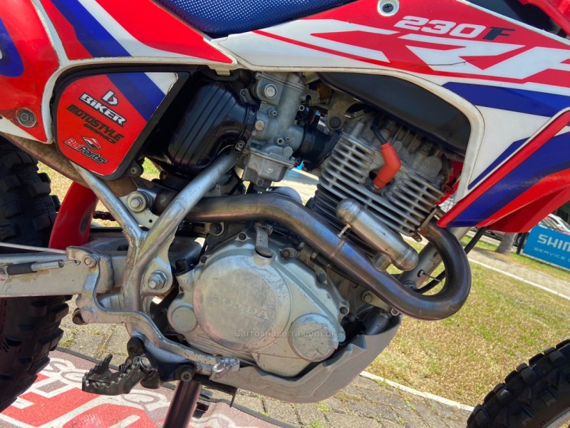 CRF 230F  - 2016 - FELIZ