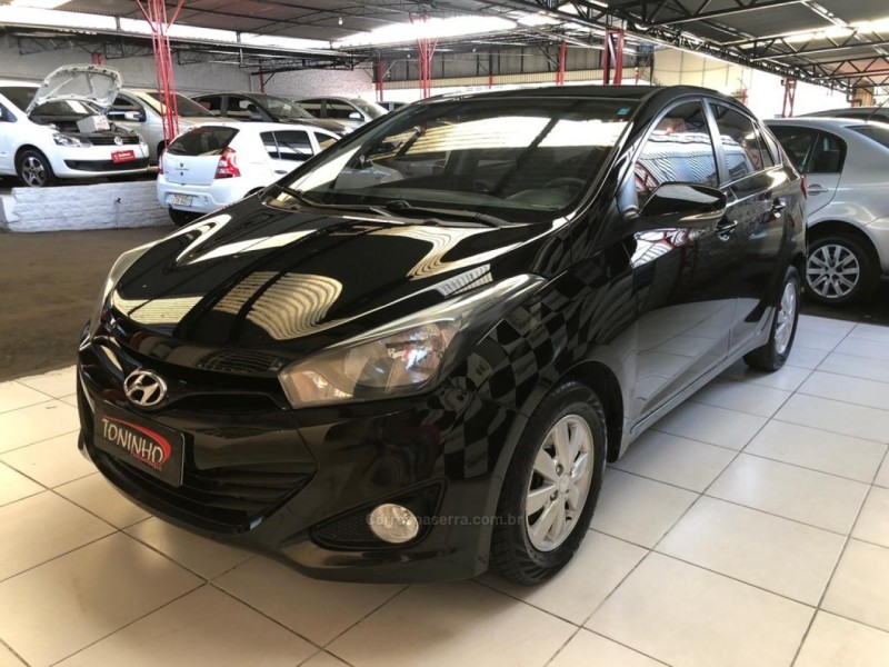 HB20S 1.0 COMFORT PLUS 12V FLEX 4P MANUAL - 2015 - NOVO HAMBURGO