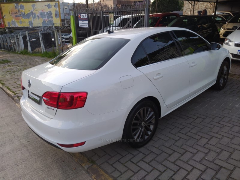 JETTA 2.0 TSI HIGHLINE 211CV GASOLINA 4P TIPTRONIC - 2014 - CAXIAS DO SUL