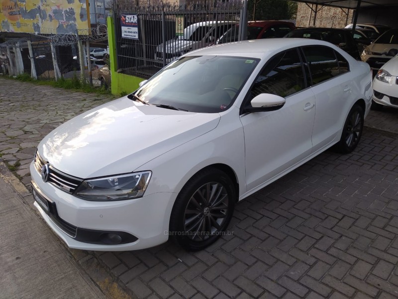 jetta 2.0 tsi highline 211cv gasolina 4p tiptronic 2014 caxias do sul