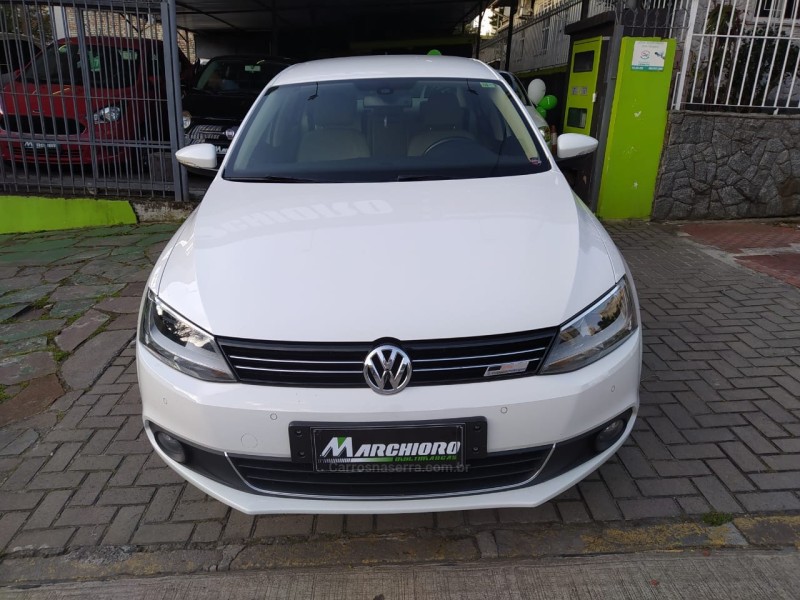 JETTA 2.0 TSI HIGHLINE 211CV GASOLINA 4P TIPTRONIC - 2014 - CAXIAS DO SUL
