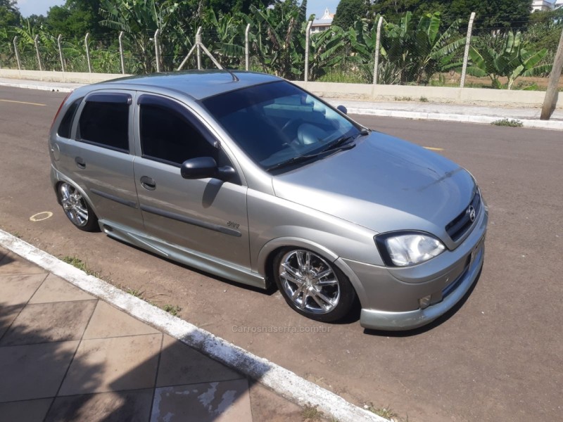 CORSA 1.0 MPFI JOY 8V FLEX 4P MANUAL - 2006 - BOM PRINCíPIO