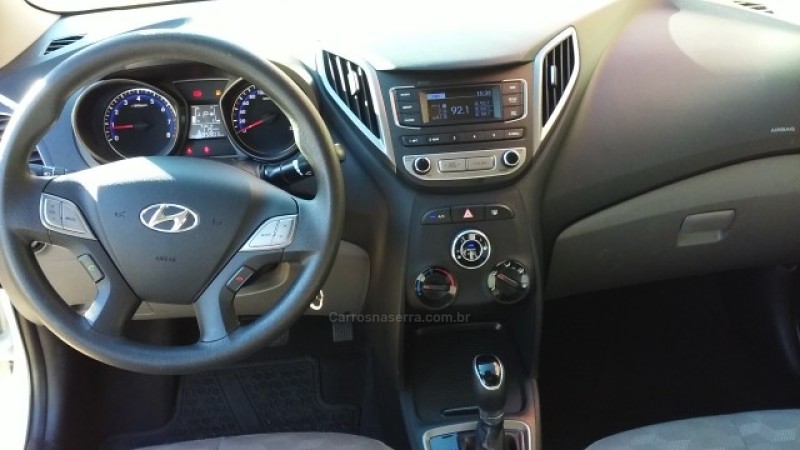 HB20S 1.6 COMFORT STYLE 16V FLEX 4P AUTOMÁTICO - 2016 - DOIS IRMãOS