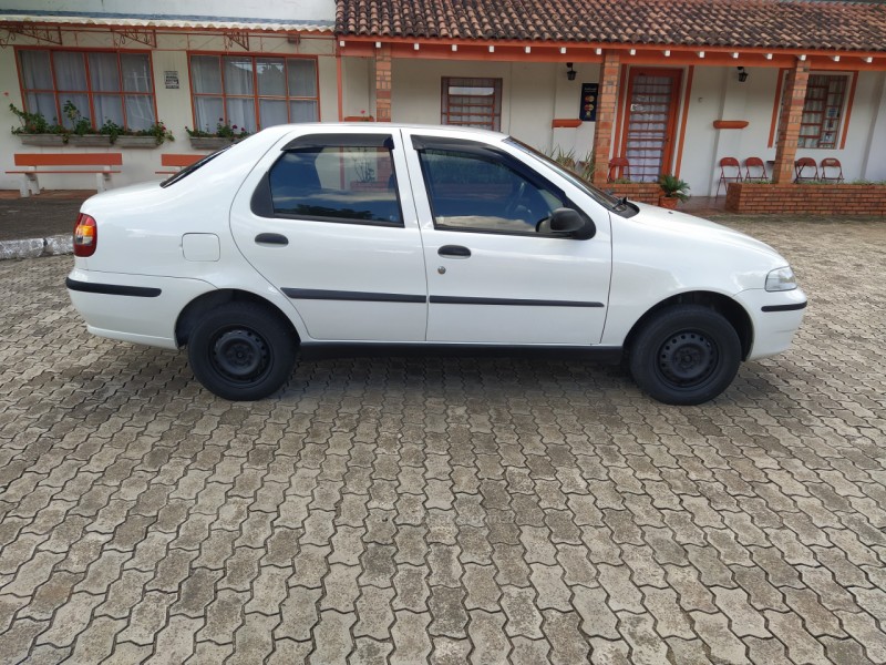 SIENA 1.0 MPI FIRE 8V GASOLINA 4P MANUAL - 2006 - MORRO REUTER
