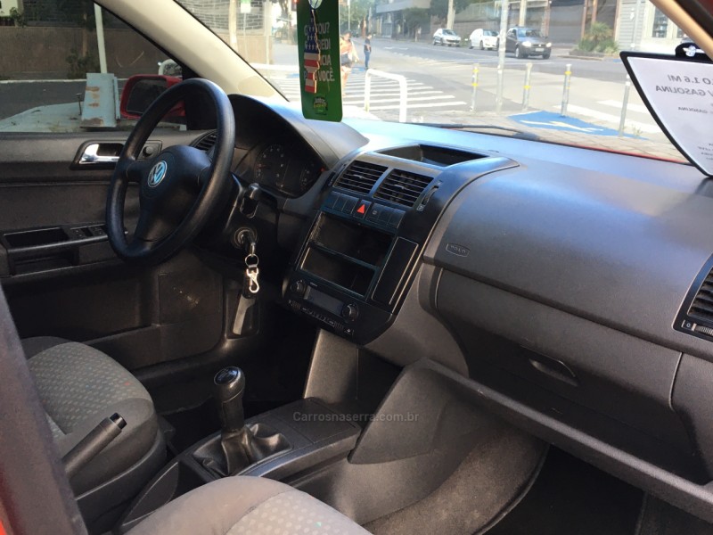 POLO 1.6 MI SPORTLINE 8V GASOLINA 4P MANUAL - 2006 - CAXIAS DO SUL