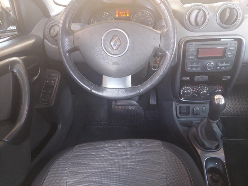 DUSTER 1.6 DYNAMIQUE 4X2 16V FLEX 4P MANUAL - 2013 - SãO SEBASTIãO DO CAí