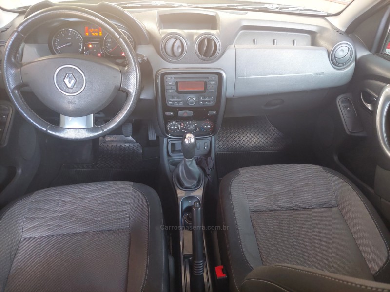 DUSTER 1.6 DYNAMIQUE 4X2 16V FLEX 4P MANUAL - 2013 - SãO SEBASTIãO DO CAí