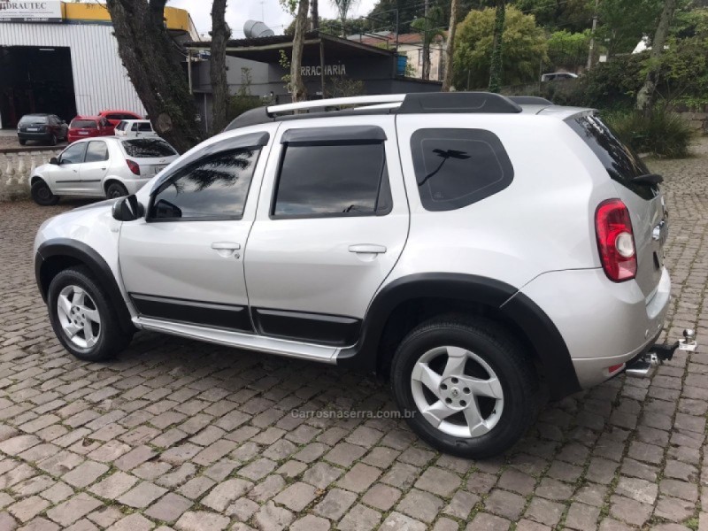 DUSTER 1.6 DYNAMIQUE 4X2 16V FLEX 4P MANUAL - 2013 - CAXIAS DO SUL