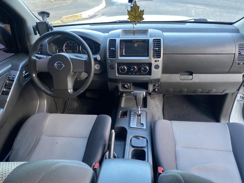 FRONTIER 2.5 SV ATTACK 4X4 CD TURBO ELETRONIC DIESEL 4P AUTOMÁTICO - 2015 - CAXIAS DO SUL