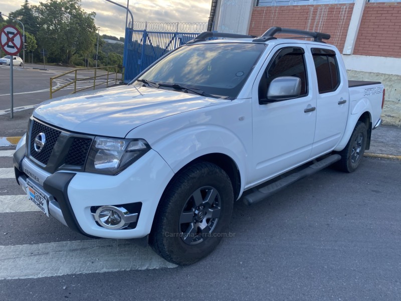 FRONTIER 2.5 SV ATTACK 4X4 CD TURBO ELETRONIC DIESEL 4P AUTOMÁTICO - 2015 - CAXIAS DO SUL