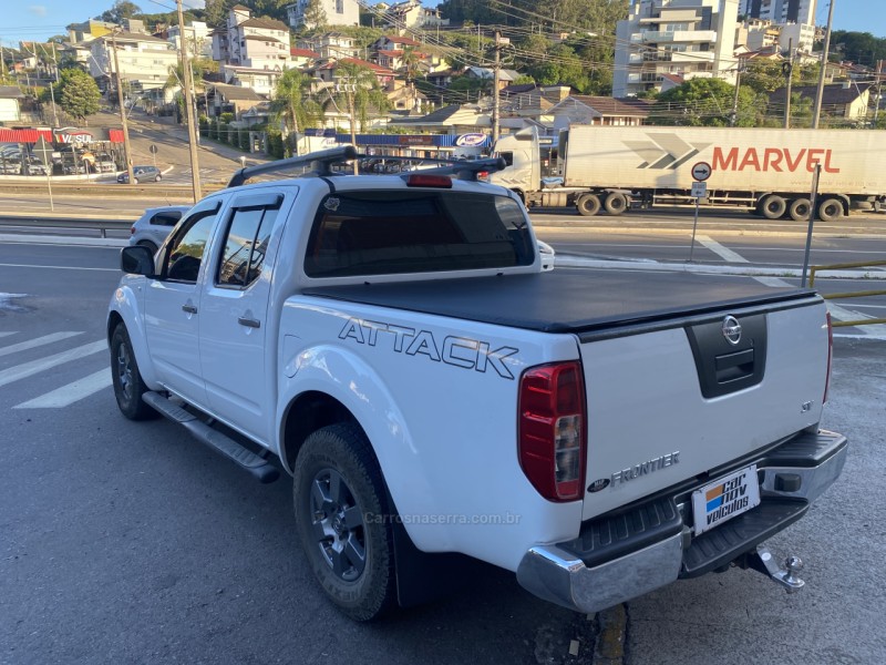 FRONTIER 2.5 SV ATTACK 4X4 CD TURBO ELETRONIC DIESEL 4P AUTOMÁTICO - 2015 - CAXIAS DO SUL