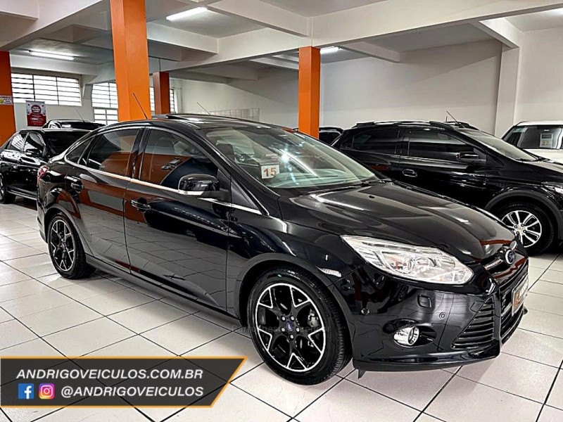 FOCUS 2.0 TITANIUM PLUS SEDAN 16V FLEX 4P AUTOMÁTICO