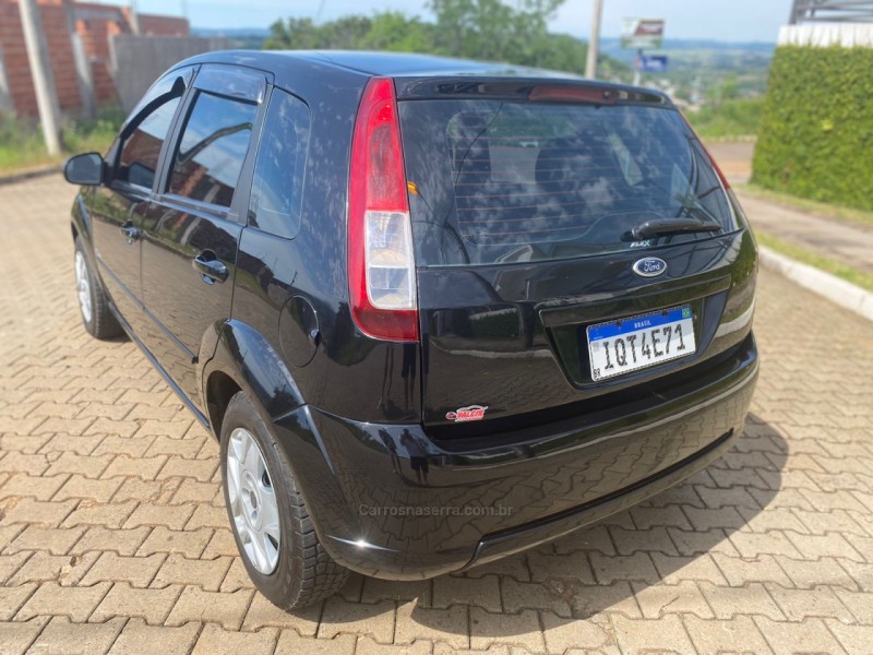 FIESTA 1.0 MPI HATCH 8V FLEX 4P MANUAL - 2010 - PAROBé