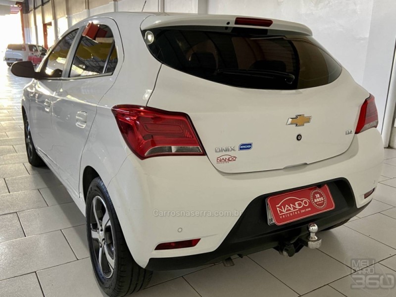 ONIX 1.4 MPFI LTZ 8V FLEX 4P AUTOMÁTICO - 2018 - ESTâNCIA VELHA