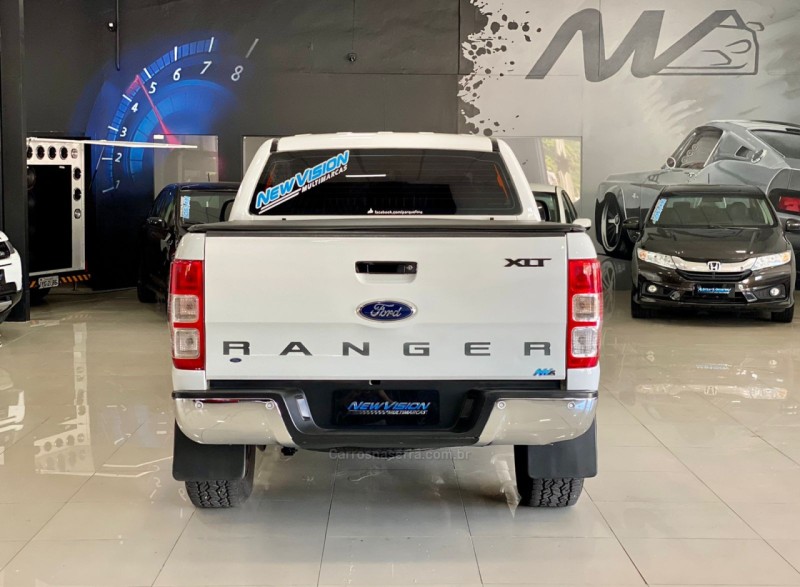 RANGER 3.2 XLT 4X4 CD 20V DIESEL 4P AUTOMÁTICO - 2014 - ESTâNCIA VELHA