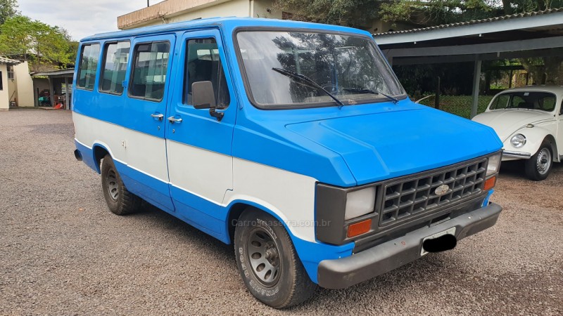 FURGLAINE 3.9 FURGÃO DIESEL 4P MANUAL - 1984 - IVOTI