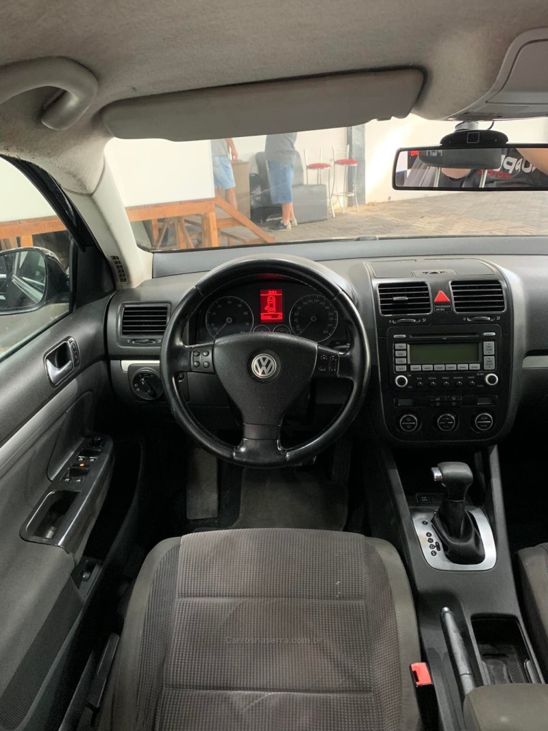 JETTA 2.5 I 20V 150CV GASOLINA 4P TIPTRONIC - 2008 - PORTãO