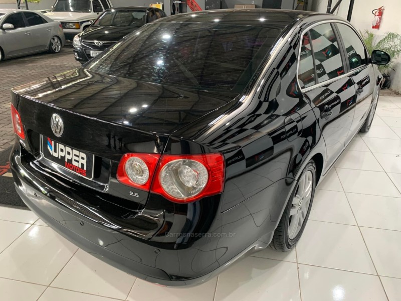 JETTA 2.5 I 20V 150CV GASOLINA 4P TIPTRONIC - 2008 - PORTãO