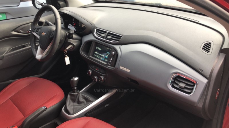 ONIX 1.4 MPFI ACTIV 8V FLEX 4P MANUAL - 2019 - FARROUPILHA