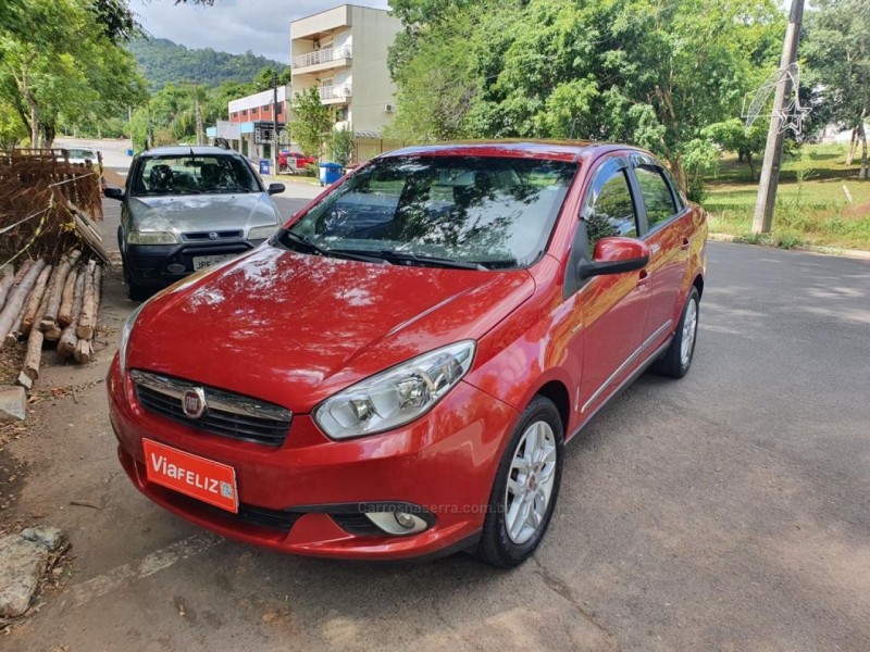 GRAND SIENA 1.6 MPI ESSENCE 16V FLEX 4P AUTOMATIZADO - 2014 - FELIZ