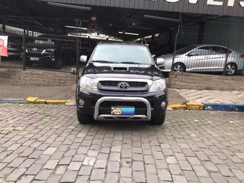 HILUX 3.0 SRV 4X4 CD 16V TURBO INTERCOOLER DIESEL 4P AUTOMÁTICO - 2010 - GARIBALDI