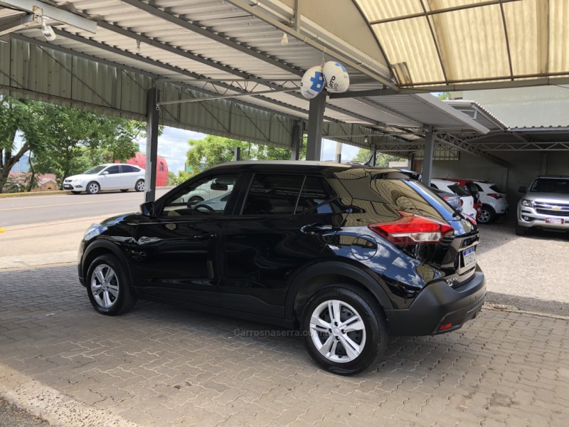 KICKS 1.6 16V FLEX S 4P MANUAL - 2019 - BOM PRINCíPIO