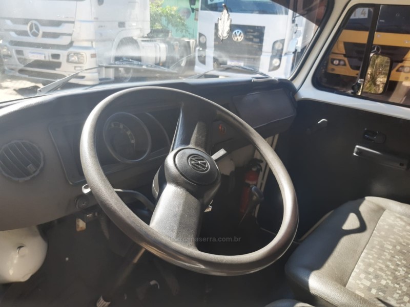 KOMBI  - 2012 - PORTãO