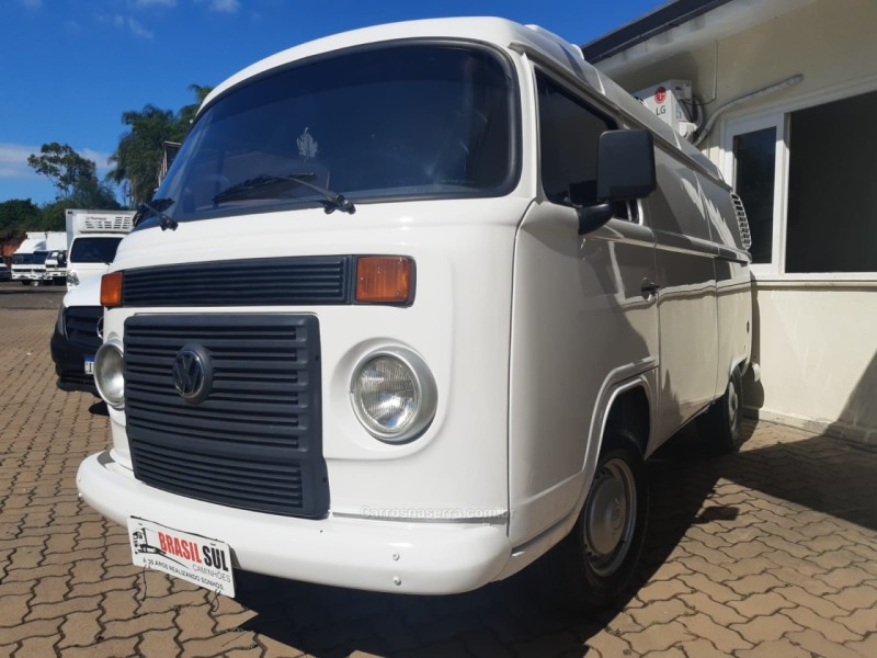 KOMBI  - 2012 - PORTãO
