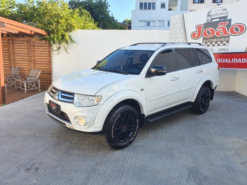 pajero 3.2 hpe 4x4 7 lugares 16v turbo intercooler diesel 4p automatico 2015 casca