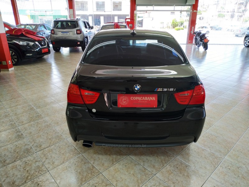 318I 2.0 SEDAN 16V GASOLINA 4P AUTOMÁTICO - 2012 - CAXIAS DO SUL