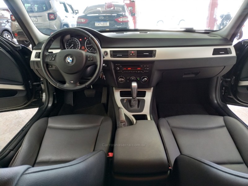 318I 2.0 SEDAN 16V GASOLINA 4P AUTOMÁTICO - 2012 - CAXIAS DO SUL