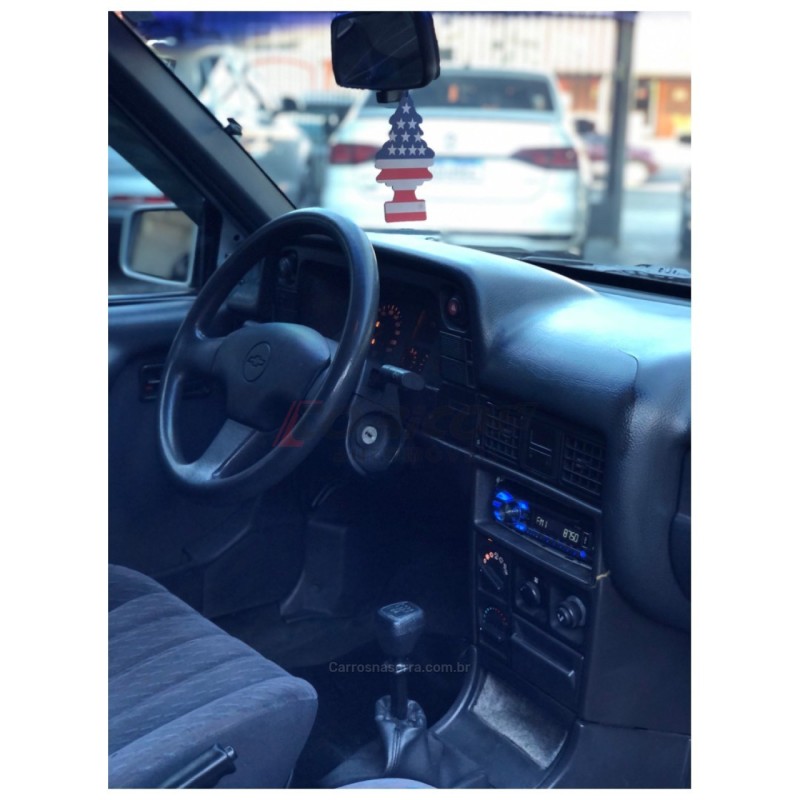 KADETT 2.0 MPFI GLS 8V GASOLINA 2P MANUAL - 1998 - CAMPO BOM