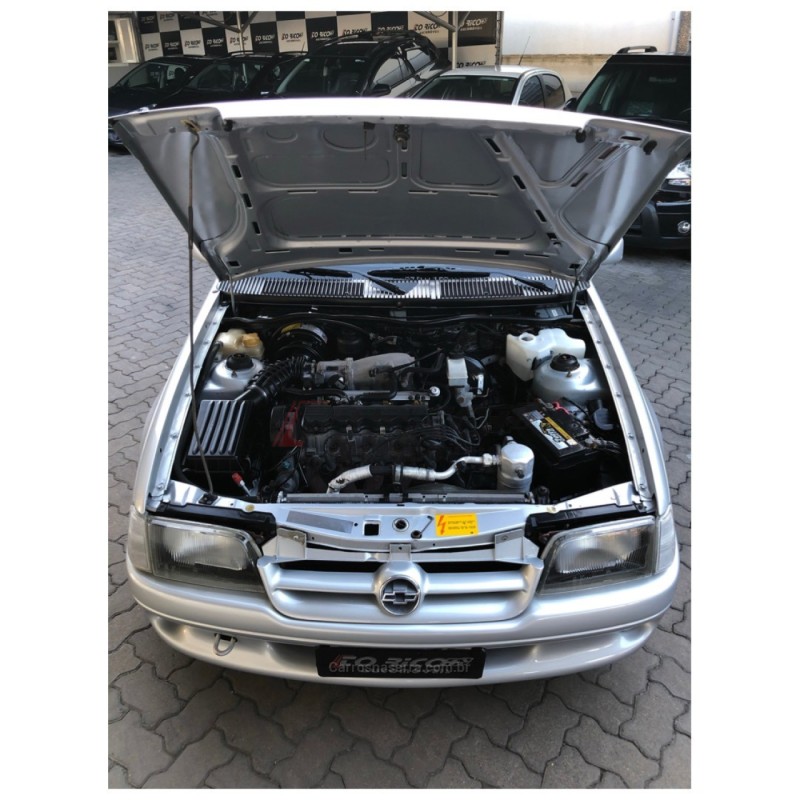 KADETT 2.0 MPFI GLS 8V GASOLINA 2P MANUAL - 1998 - CAMPO BOM