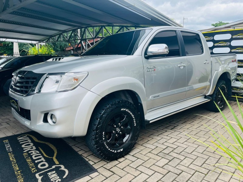 HILUX 3.0 SRV 4X4 CD 16V TURBO INTERCOOLER DIESEL 4P MANUAL - 2015 - ESTâNCIA VELHA