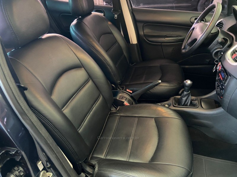 207 1.4 XR 8V FLEX 4P MANUAL - 2012 - FARROUPILHA