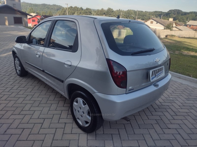 CELTA 1.0 MPFI LT 8V FLEX 4P MANUAL - 2015 - CANELA