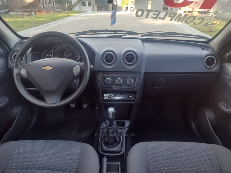 CELTA 1.0 MPFI LT 8V FLEX 4P MANUAL - 2015 - CANELA