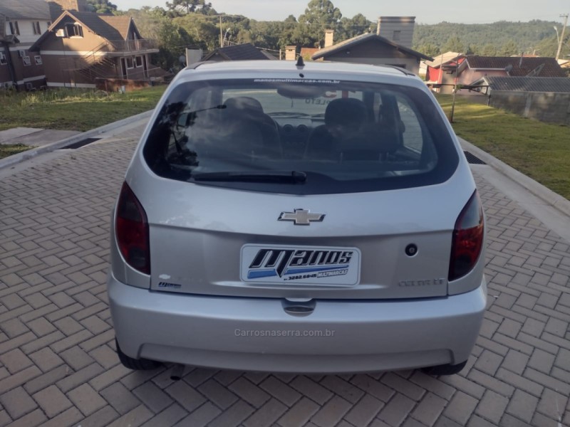 CELTA 1.0 MPFI LT 8V FLEX 4P MANUAL - 2015 - CANELA