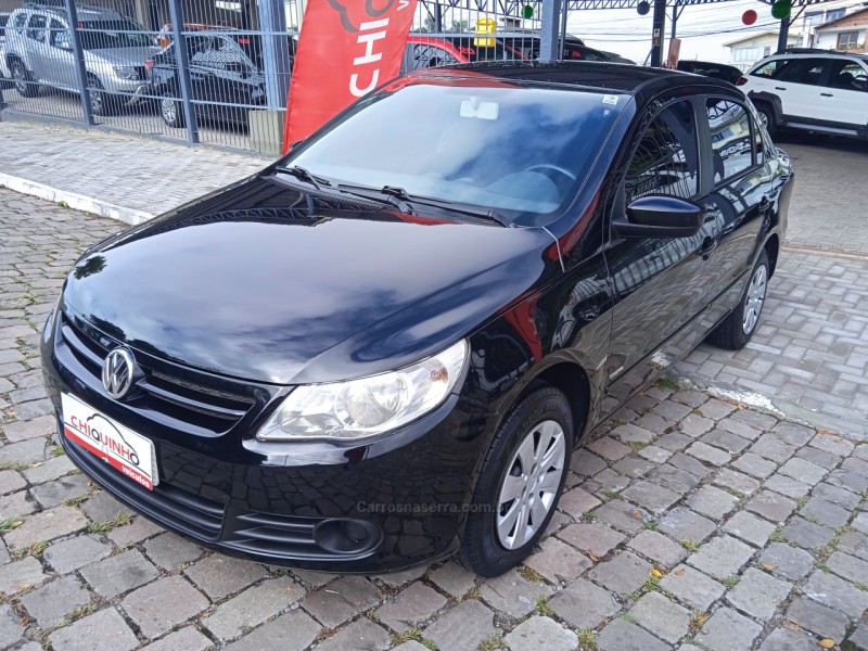 VOYAGE 1.0 MI 8V FLEX 4P MANUAL - 2013 - CAXIAS DO SUL